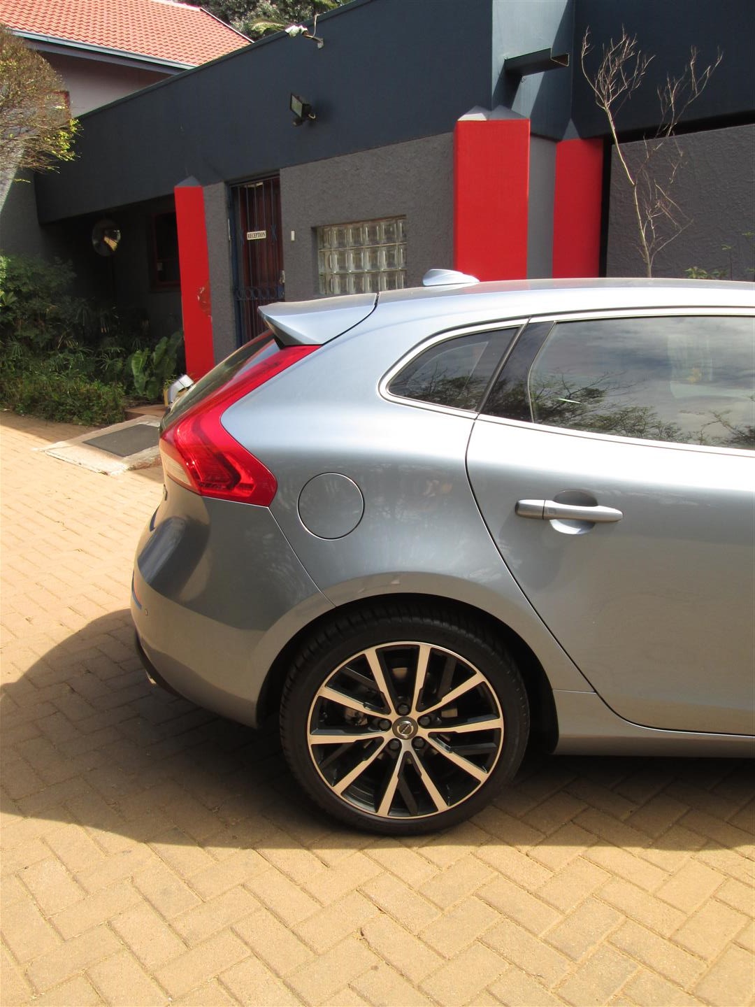 Updated Volvo V40 now in South Africa | George Herald