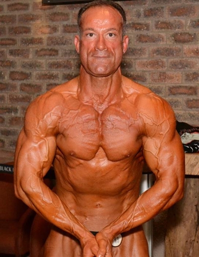 Spiertier Wayne wys sy slag