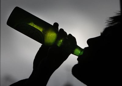 Opvolg: Meer tieners misbruik drank, dwelms