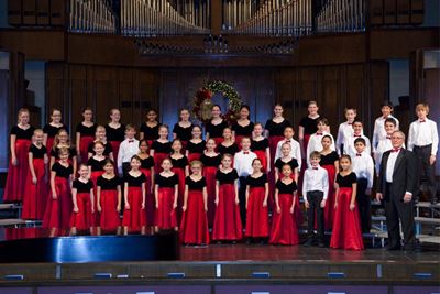 Twee pragkore sing saam in George