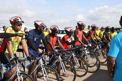 Trans Enduro pitstop op Stilbaai