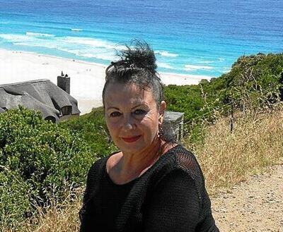 Digter vestig haar in Stilbaai
