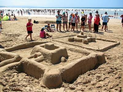 Sandkasteelkompetisie 'n eerste