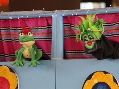 Wetlands education through puppetshow