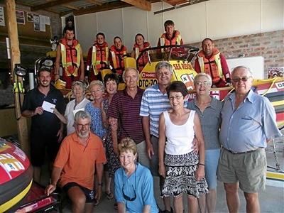 Witsand Strandlopers donate R2 000 to NSRI