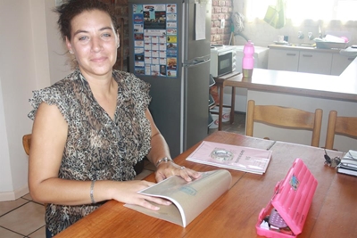 Georgiete help nuwe inwoner