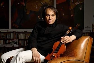 Violin wizard in Mossel Bay