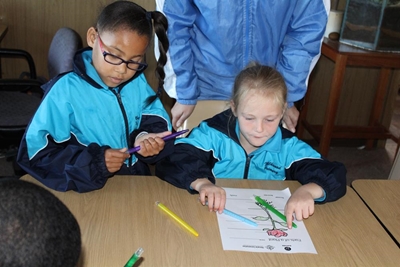 Milkwood learners learn all about flora