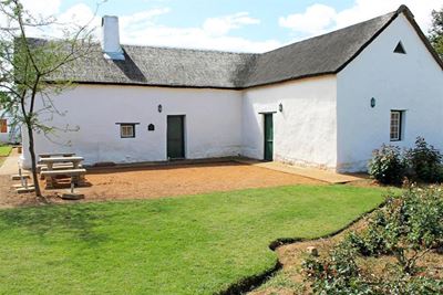 Besoek historiese Fourie-huis