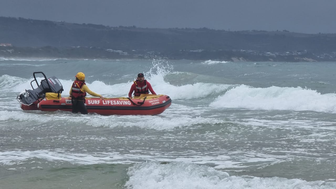 Lifesavers patrol beaches | Mossel Bay Advertiser