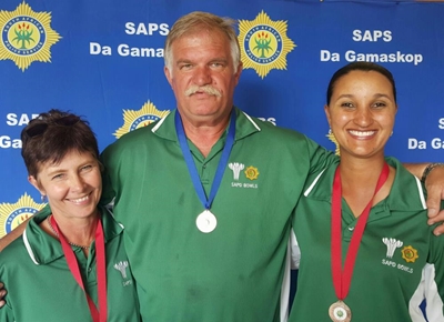 Brons vir Eden-rolbal