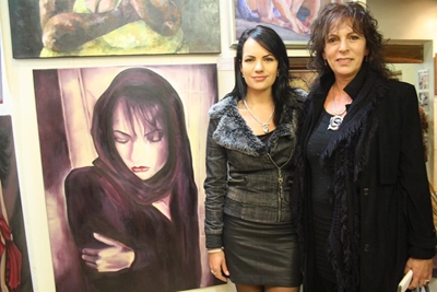 Local artistsenterarresting paintings