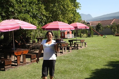 Botanical Garden: Tea garden closes