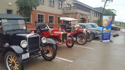 Ou tjorre maak 'n Kaapse draai
