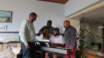 Voldi and Uniscent Vocal Group ready to charm