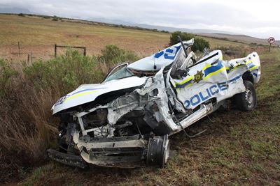 Oudtshoorn man maak amok by padblokkade