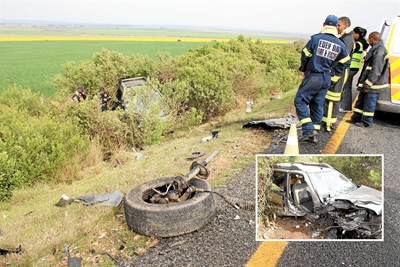 Opvolg: Drie beseer in kop-aan-kop botsing