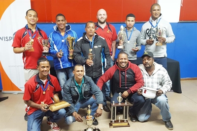 Riversdal se rugbyspelers op die podium