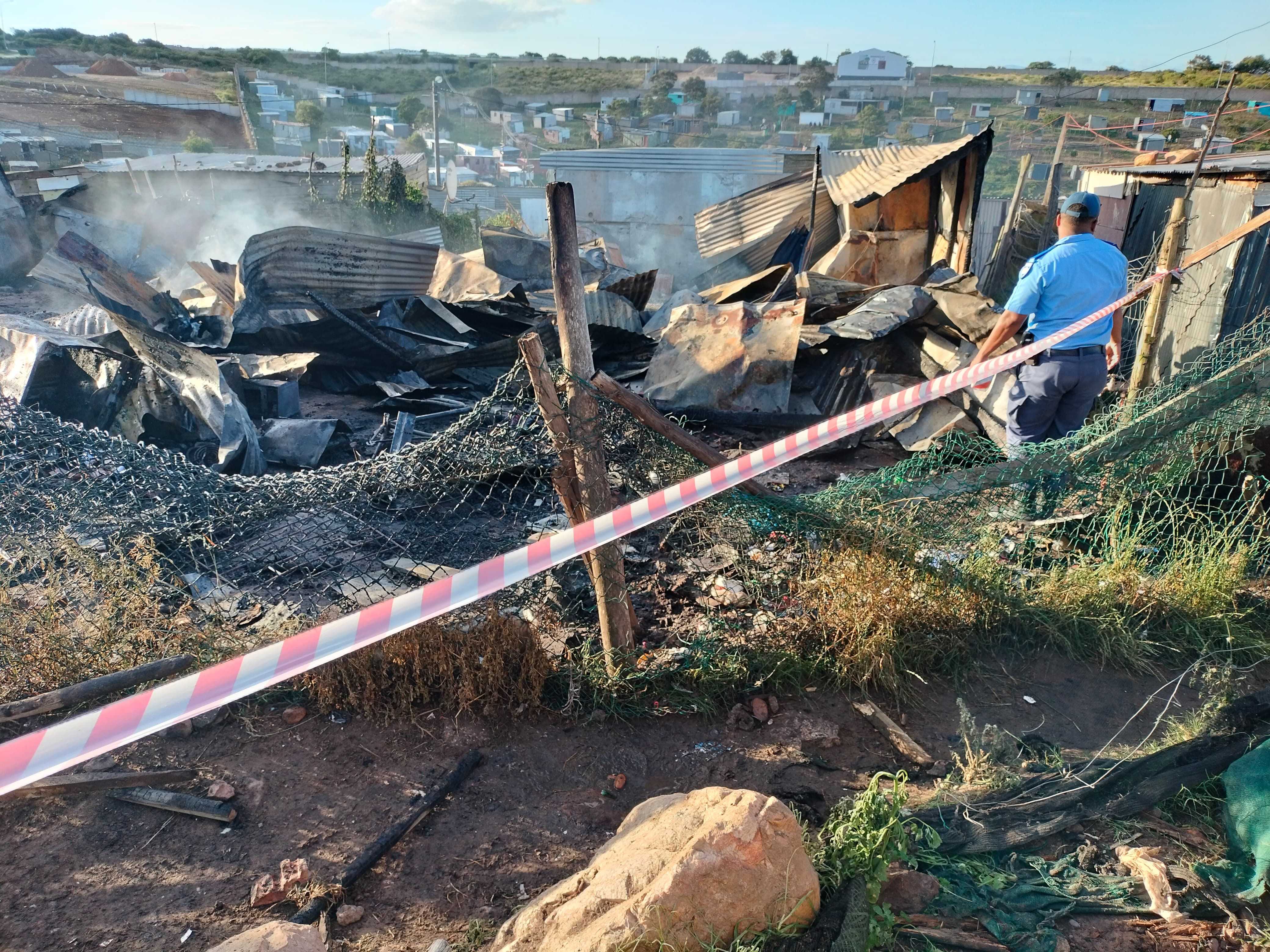 Fire destroys eight structures, 17 people displaced | Mossel Bay Advertiser